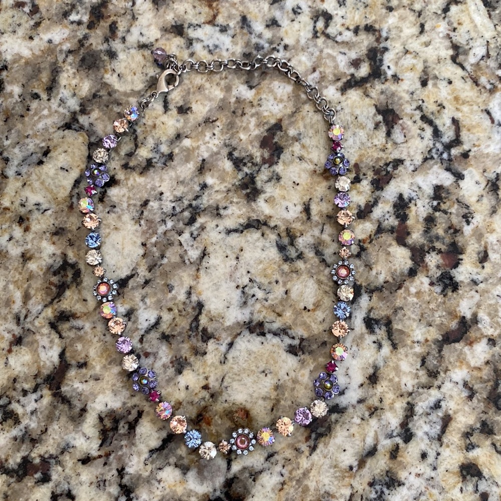 Beautiful springtime Sorrelli necklace